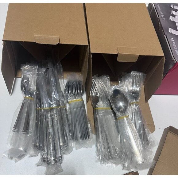 Henckels Plaza 65-Piece Dishwasher Safe Stainless Steel Flatware Set - Picture 2 of 4